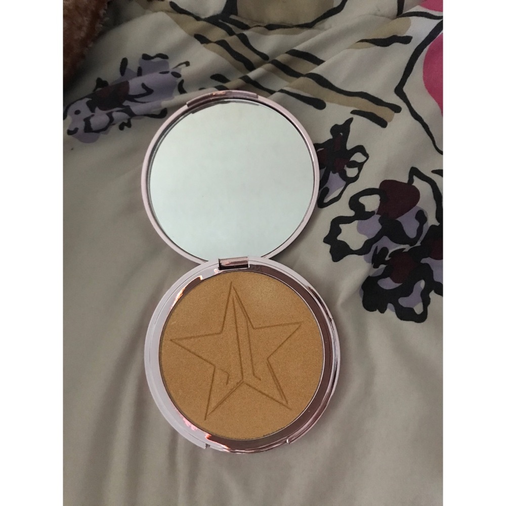 SOLD Jeffree Star Summer Snowcone Skin Frost